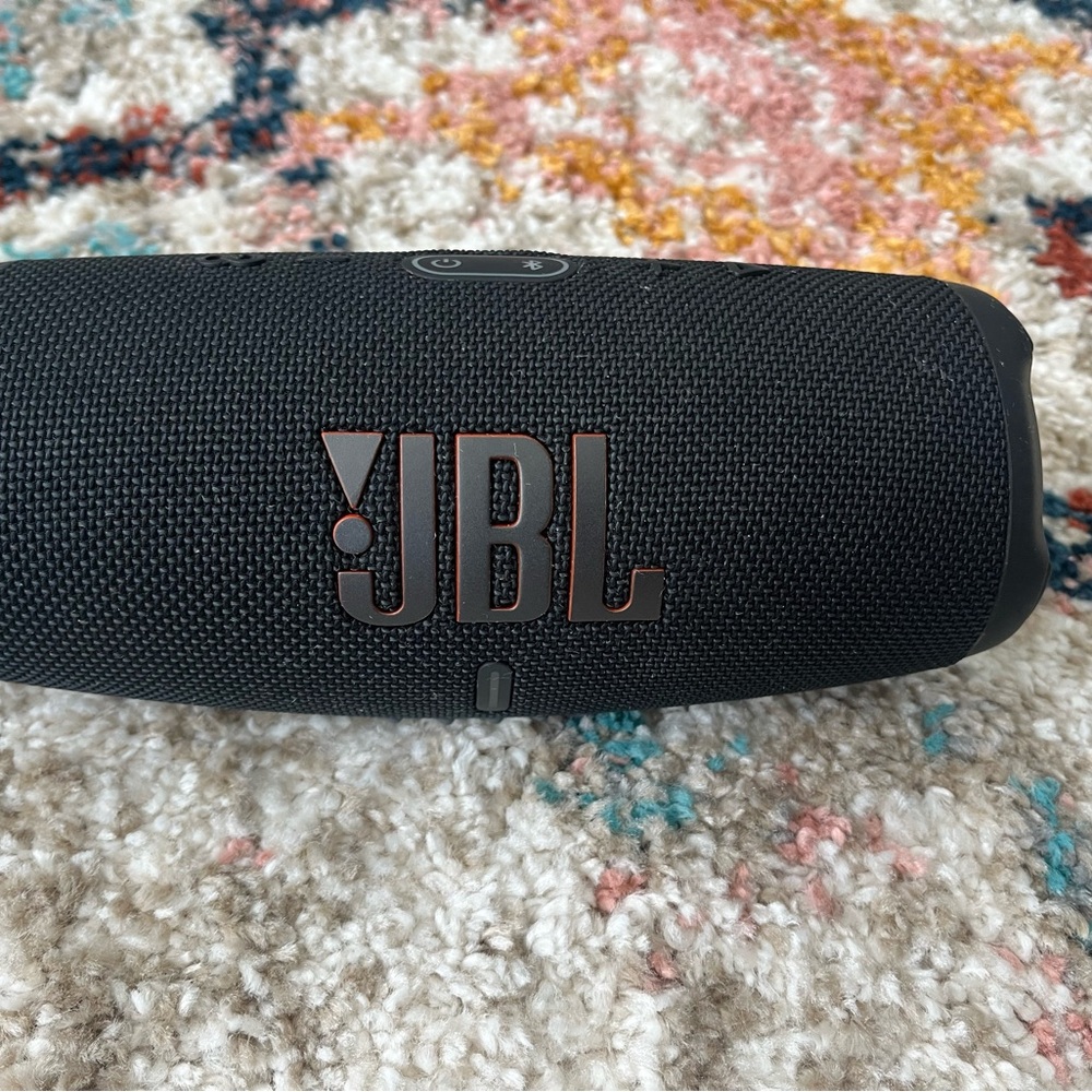 JBL Black Charge 5 Bluetooth Speaker